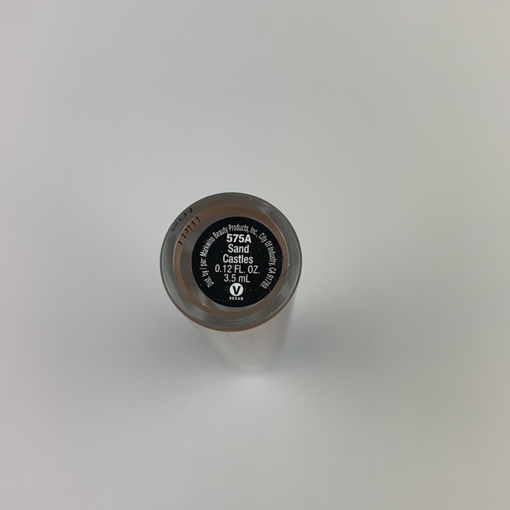 🔥5/$25🔥Wet n Wild Catsuit Liquid Eyeshadow 575A Sand Castles - Picture 2 of 4